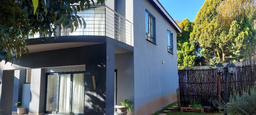To Let 2 Bedroom Property for Rent in Emmarentia Gauteng