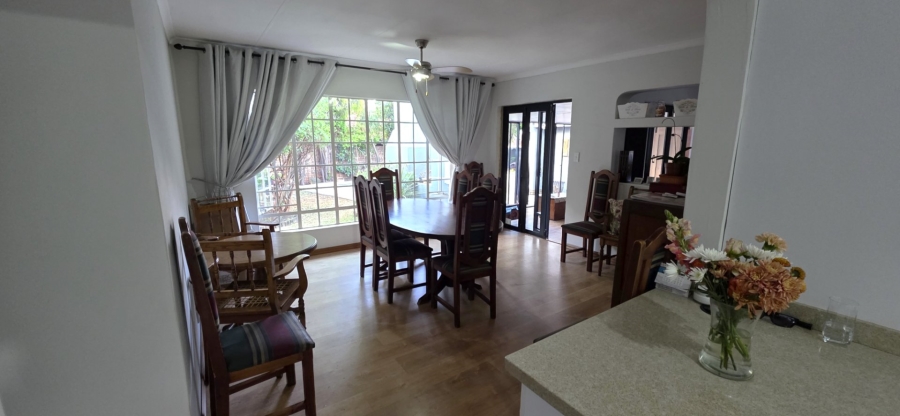 4 Bedroom Property for Sale in Eldoraigne Gauteng