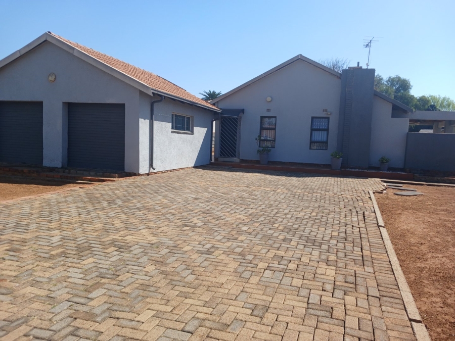3 Bedroom Property for Sale in Mayberry Park Gauteng