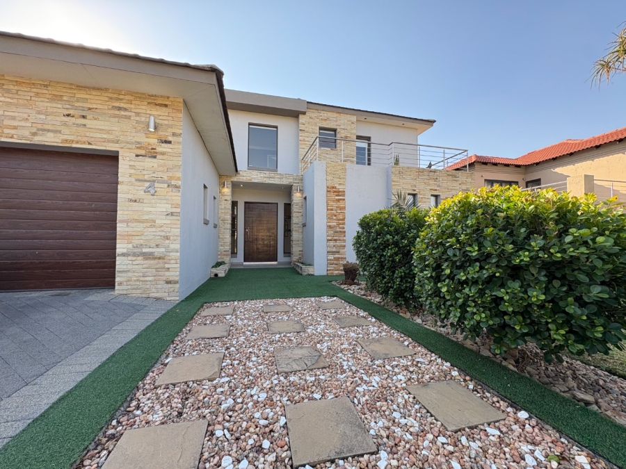 4 Bedroom Property for Sale in Willow Acres Ext 10 Gauteng