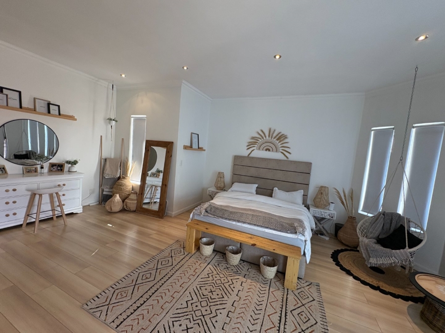 4 Bedroom Property for Sale in Willow Acres Ext 10 Gauteng