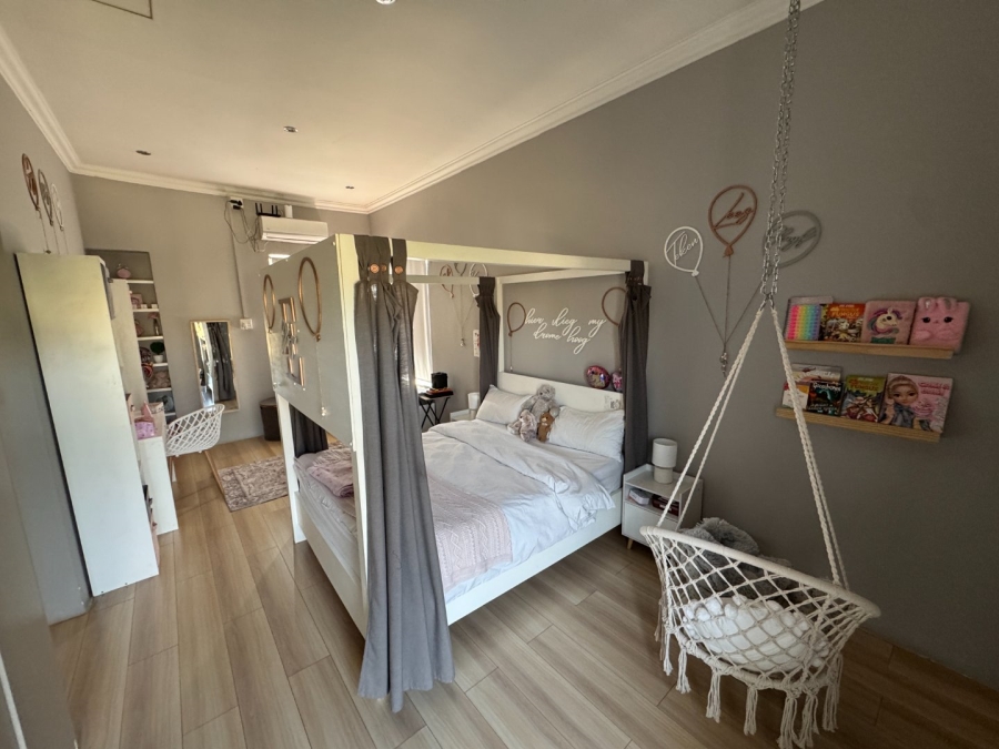 4 Bedroom Property for Sale in Willow Acres Ext 10 Gauteng