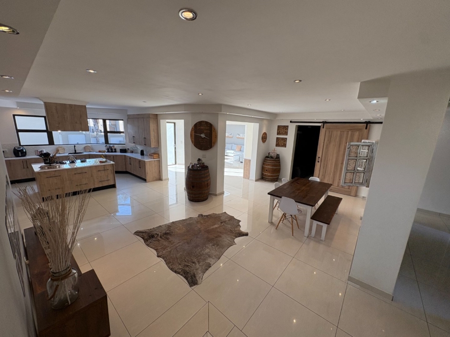 4 Bedroom Property for Sale in Willow Acres Ext 10 Gauteng