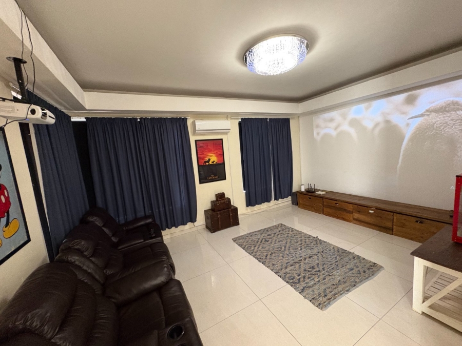 4 Bedroom Property for Sale in Willow Acres Ext 10 Gauteng