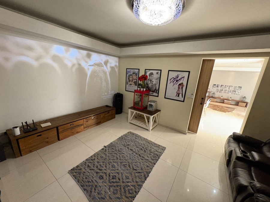 4 Bedroom Property for Sale in Willow Acres Ext 10 Gauteng