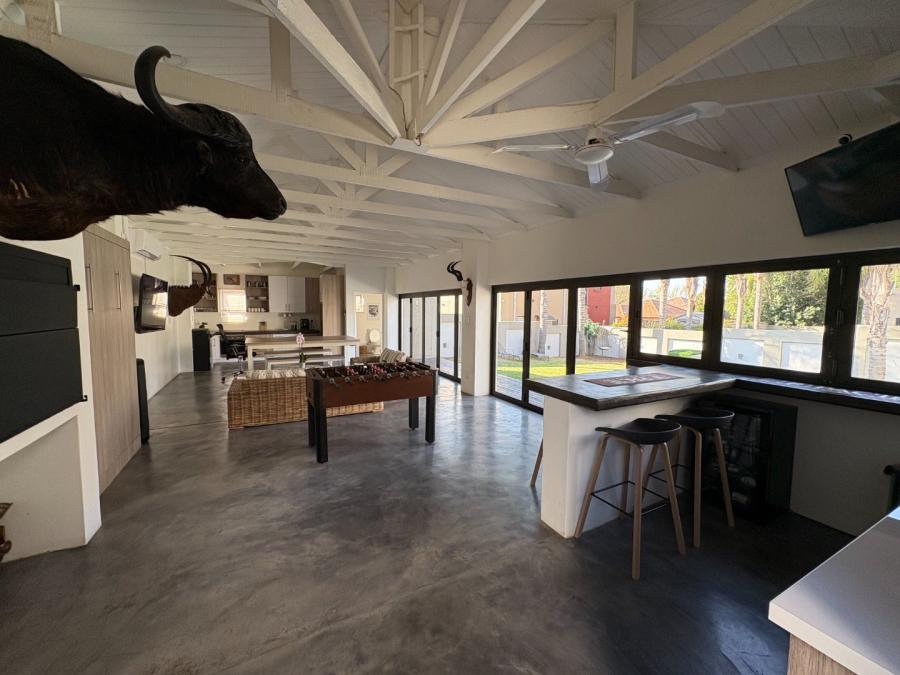 4 Bedroom Property for Sale in Willow Acres Ext 10 Gauteng