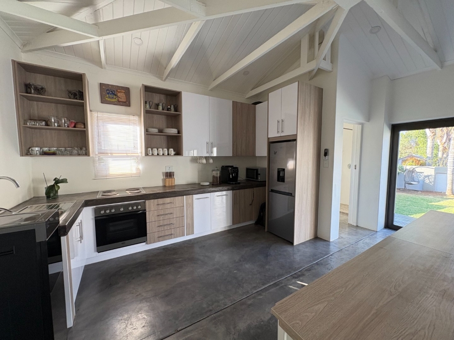 4 Bedroom Property for Sale in Willow Acres Ext 10 Gauteng