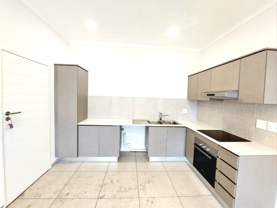 1 Bedroom Property for Sale in Greenstone Ridge Gauteng