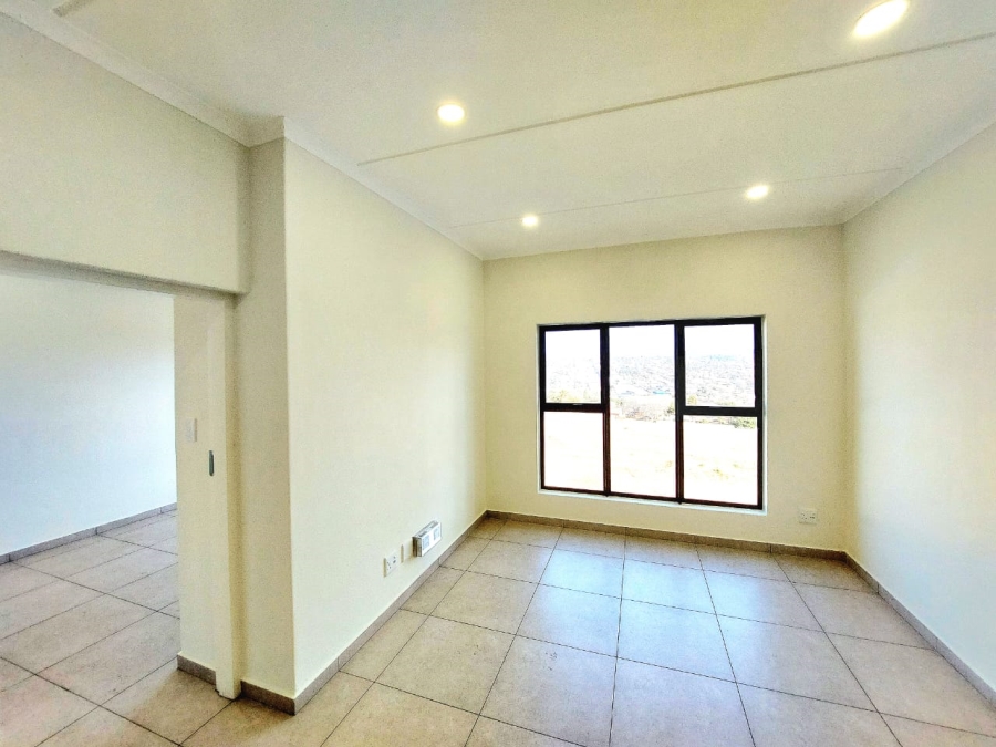 1 Bedroom Property for Sale in Greenstone Ridge Gauteng