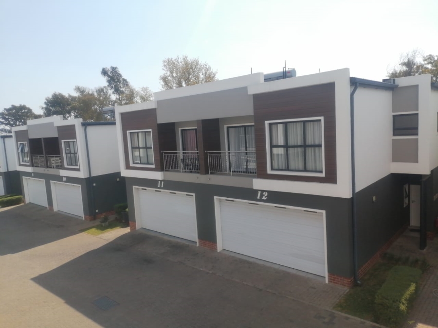 3 Bedroom Property for Sale in Fourways Gauteng