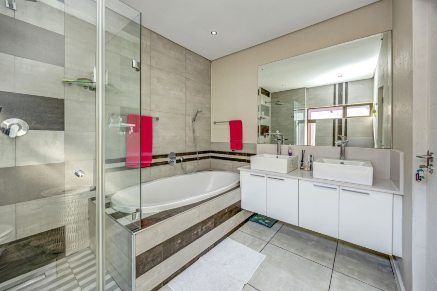 3 Bedroom Property for Sale in Craigavon Gauteng