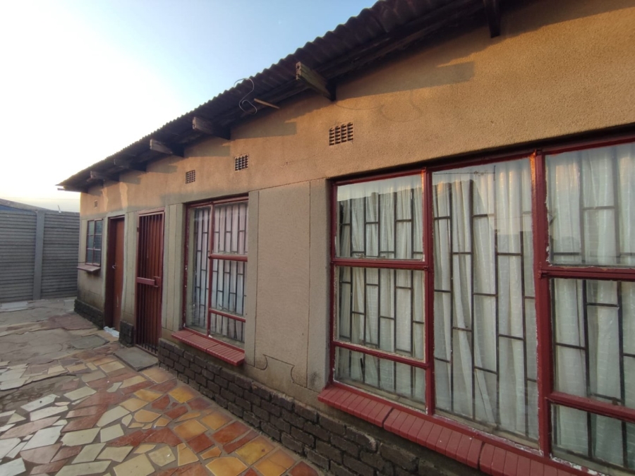 2 Bedroom Property for Sale in Tsakane Gauteng