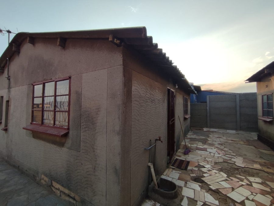 2 Bedroom Property for Sale in Tsakane Gauteng