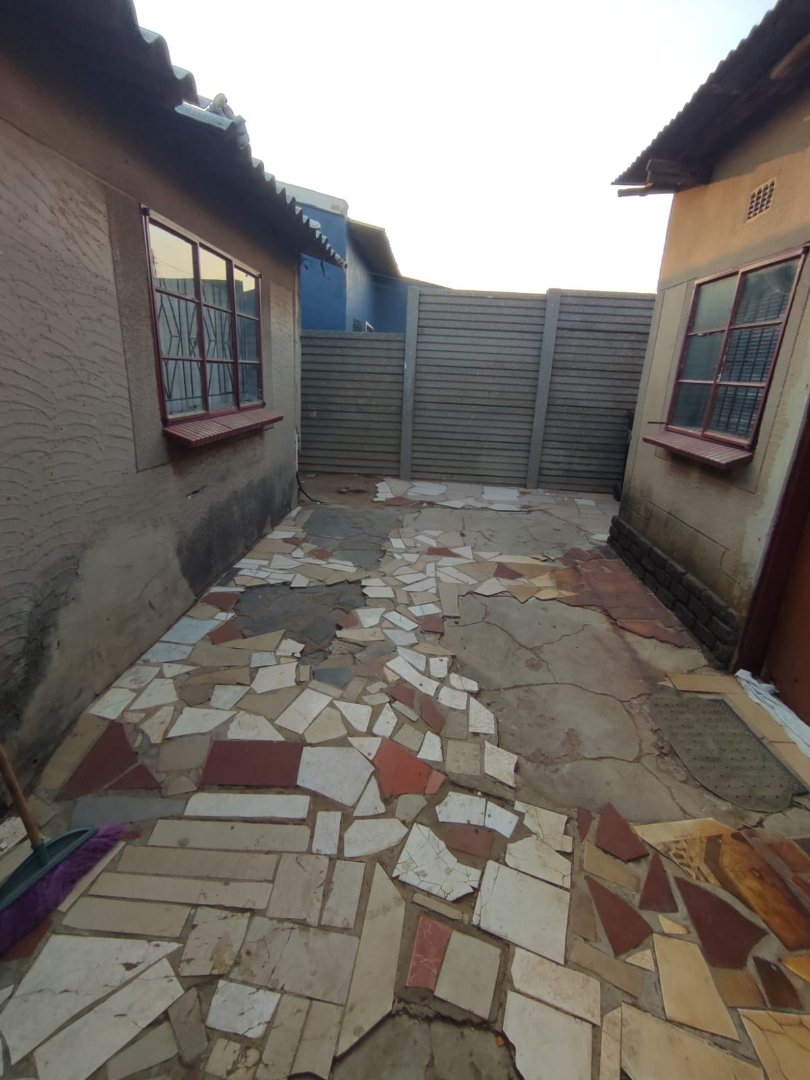 2 Bedroom Property for Sale in Tsakane Gauteng