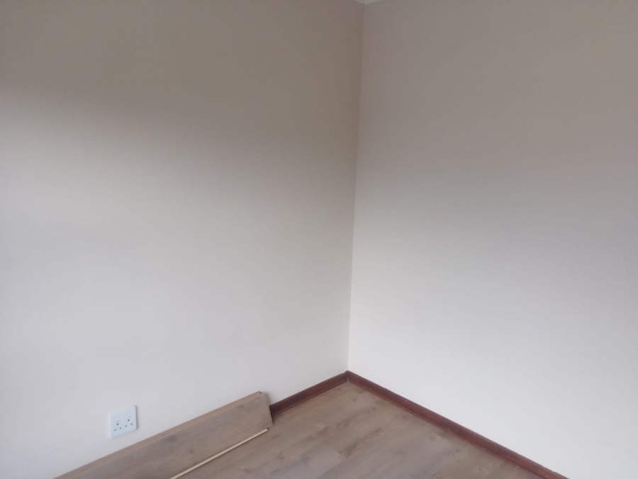 2 Bedroom Property for Sale in Greenstone Hill Gauteng