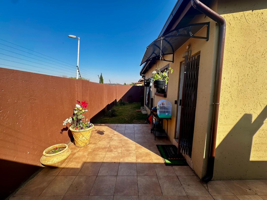 3 Bedroom Property for Sale in Liefde en Vrede Gauteng