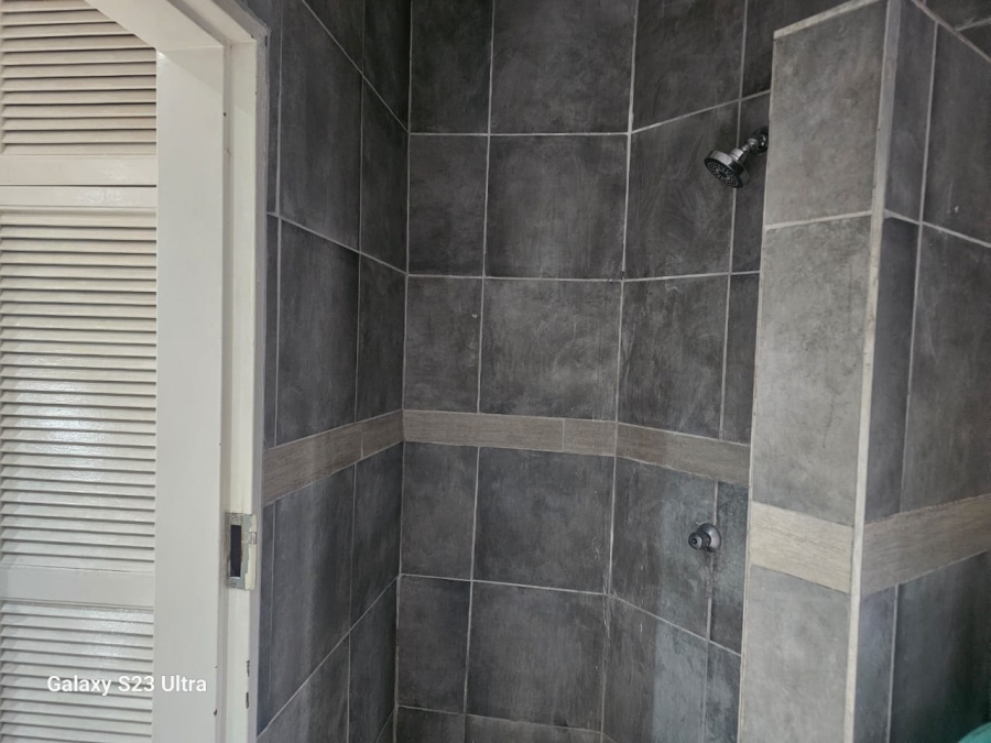 To Let 1 Bedroom Property for Rent in Kew Gauteng