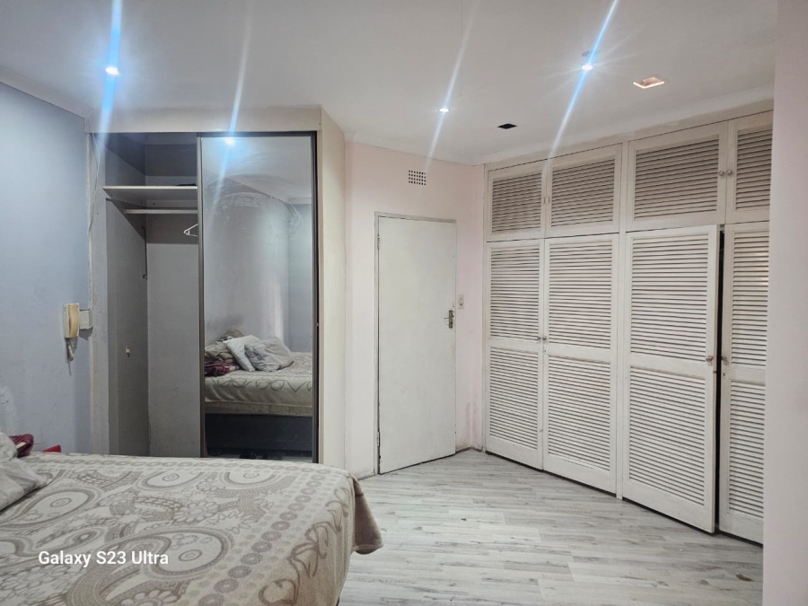 To Let 1 Bedroom Property for Rent in Kew Gauteng