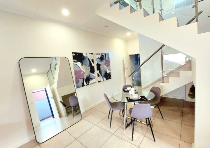 3 Bedroom Property for Sale in Sunninghill Gauteng