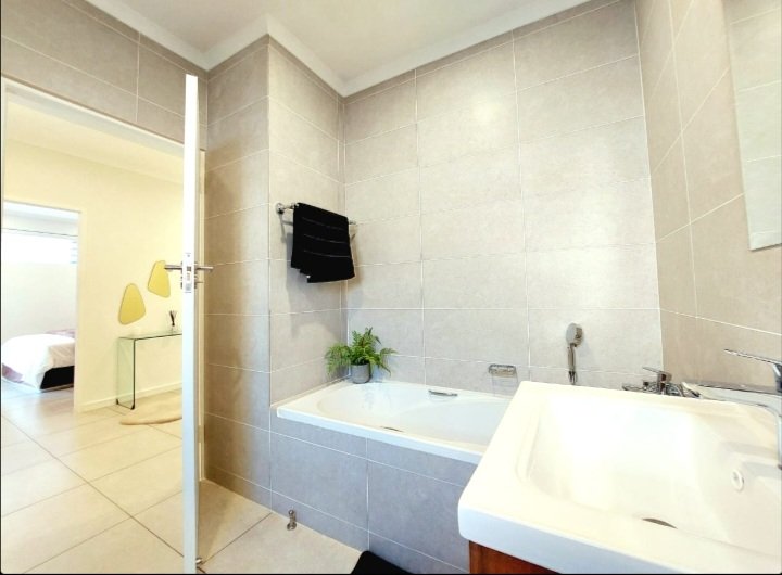 3 Bedroom Property for Sale in Sunninghill Gauteng
