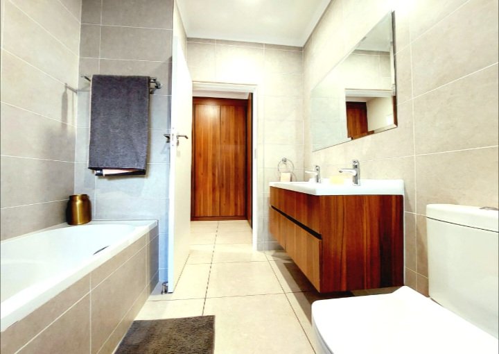 3 Bedroom Property for Sale in Sunninghill Gauteng