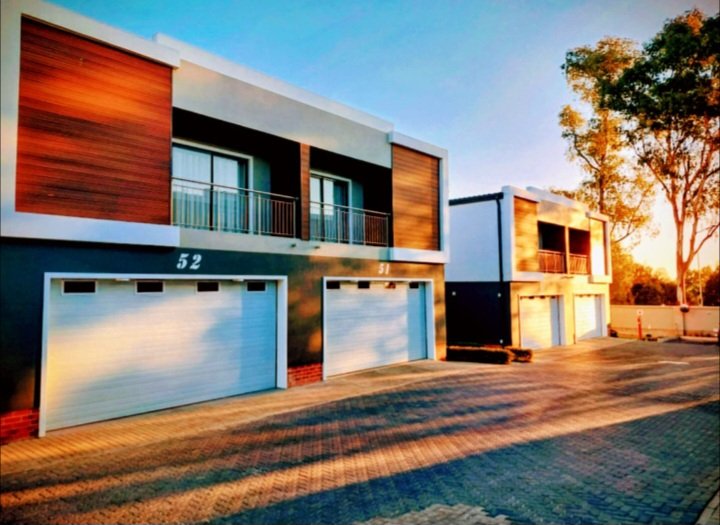 3 Bedroom Property for Sale in Sunninghill Gauteng
