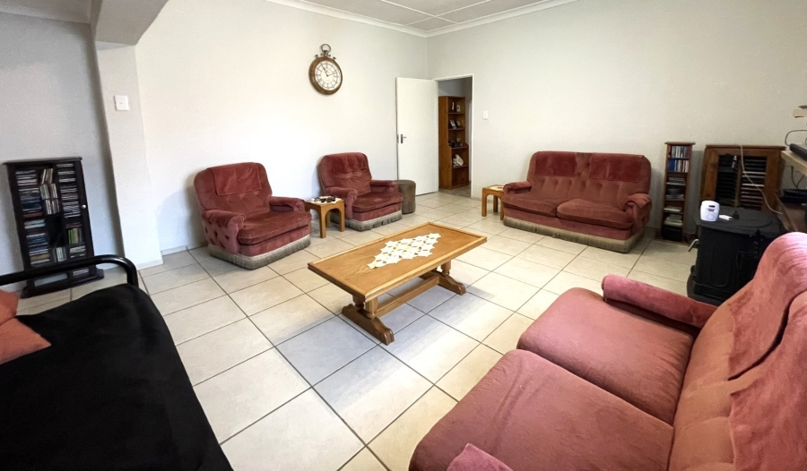 7 Bedroom Property for Sale in Valhalla Gauteng
