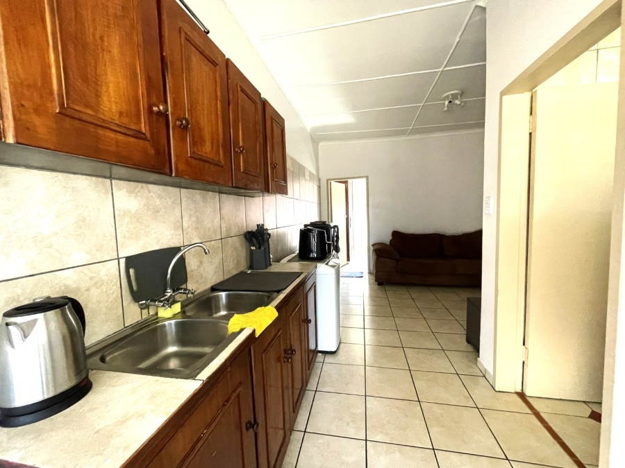 7 Bedroom Property for Sale in Valhalla Gauteng