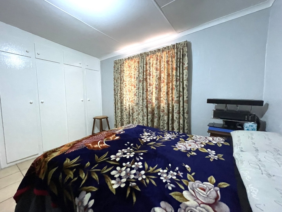 7 Bedroom Property for Sale in Valhalla Gauteng