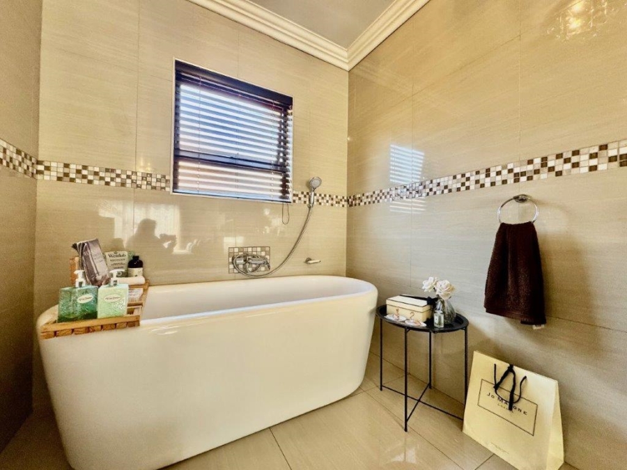 3 Bedroom Property for Sale in Bartlett Gauteng