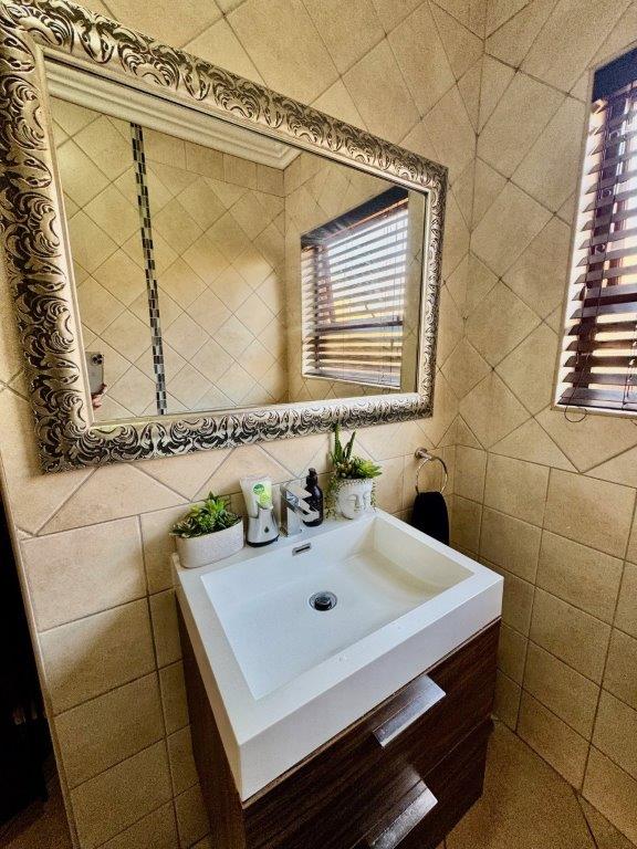 3 Bedroom Property for Sale in Bartlett Gauteng