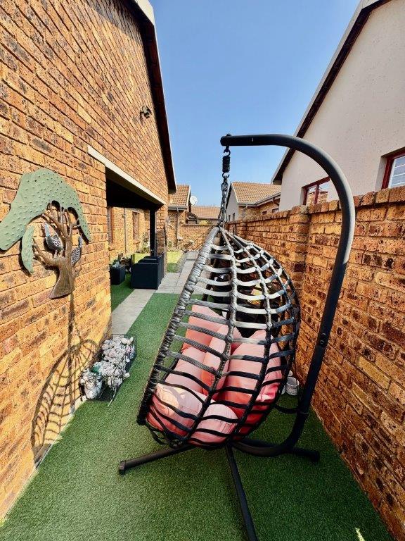3 Bedroom Property for Sale in Bartlett Gauteng