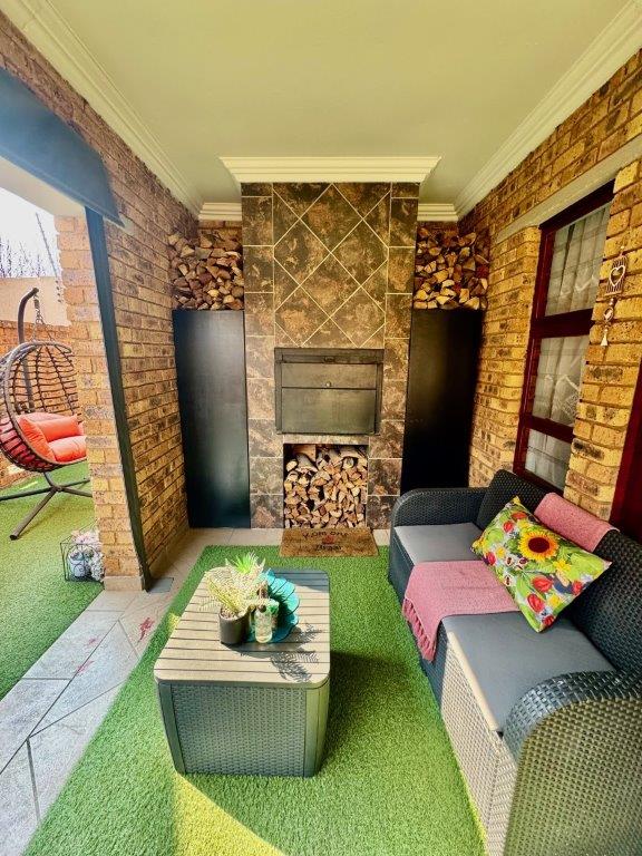 3 Bedroom Property for Sale in Bartlett Gauteng