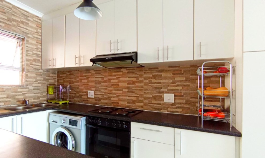  Bedroom Property for Sale in Lyndhurst Gauteng