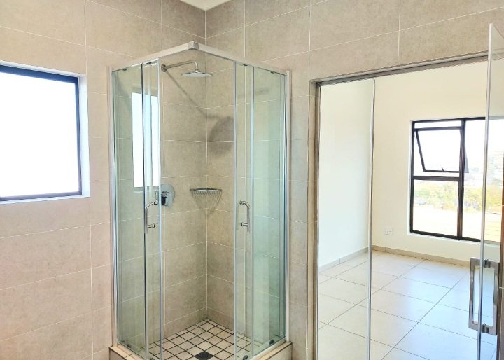1 Bedroom Property for Sale in Greenstone Hill Gauteng