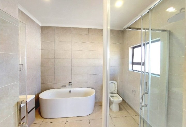 1 Bedroom Property for Sale in Greenstone Hill Gauteng