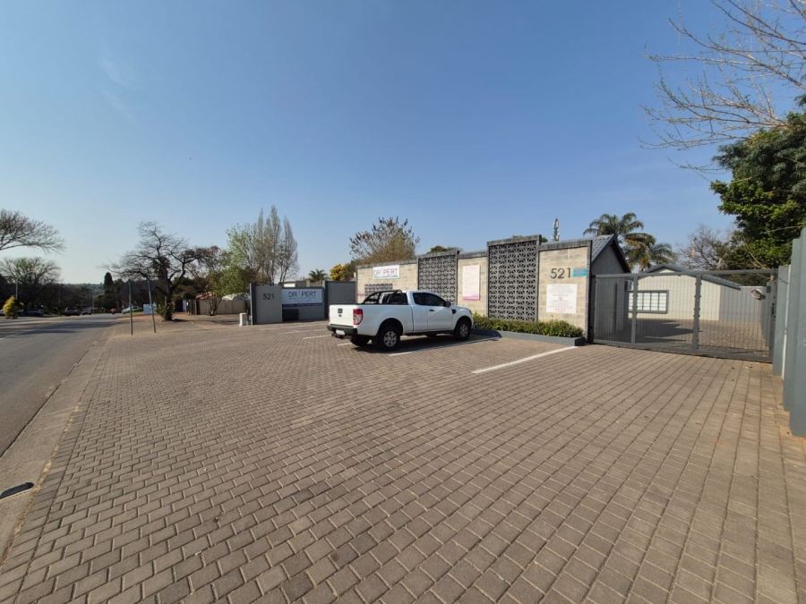1 Bedroom Property for Sale in Garsfontein Gauteng