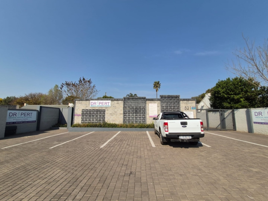 1 Bedroom Property for Sale in Garsfontein Gauteng
