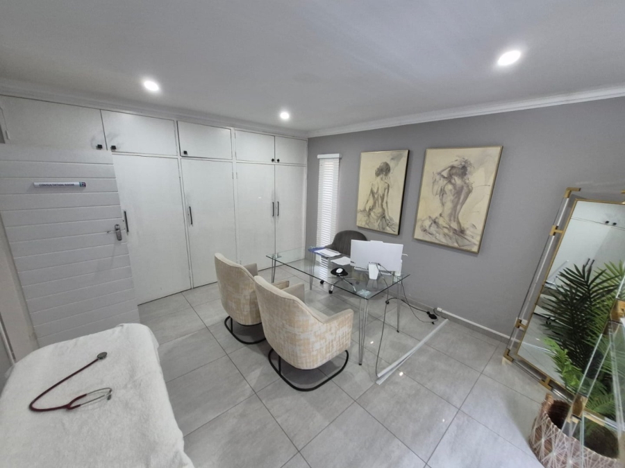 1 Bedroom Property for Sale in Garsfontein Gauteng