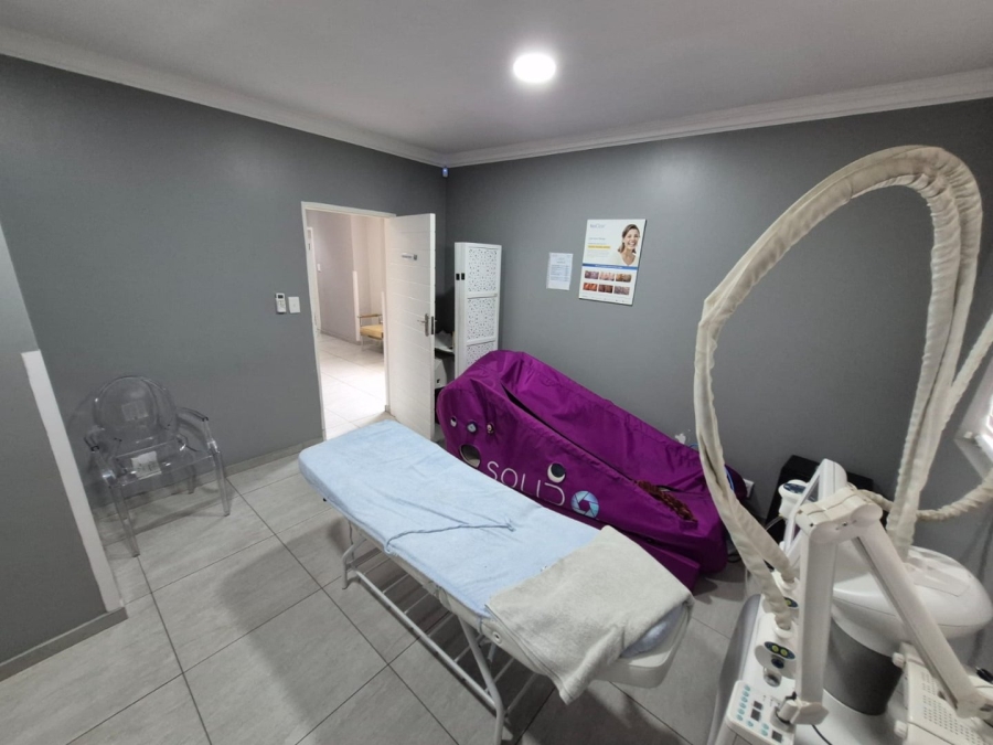 1 Bedroom Property for Sale in Garsfontein Gauteng