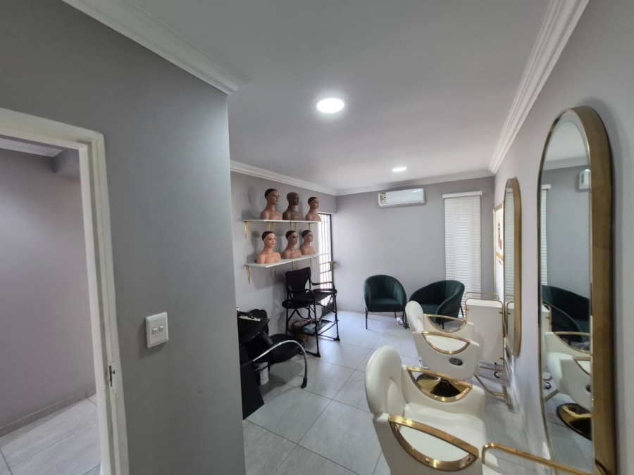 1 Bedroom Property for Sale in Garsfontein Gauteng