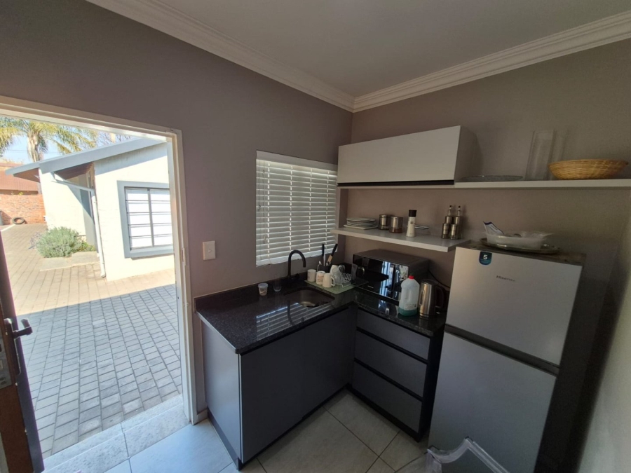 1 Bedroom Property for Sale in Garsfontein Gauteng