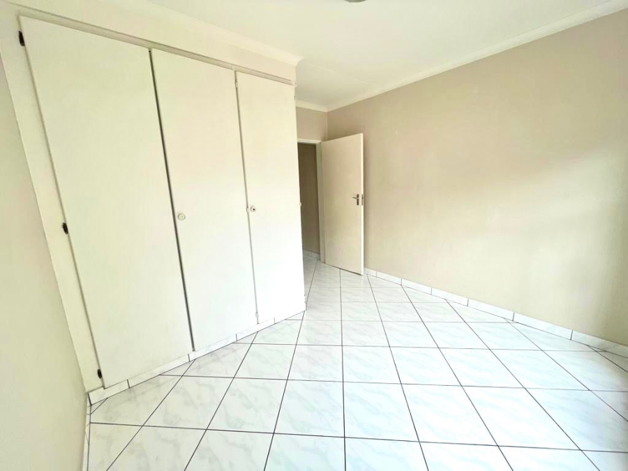 To Let 2 Bedroom Property for Rent in Bassonia Gauteng
