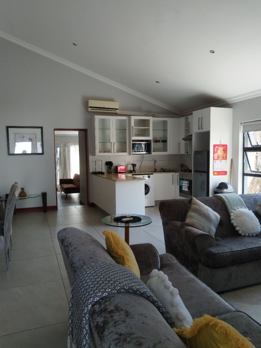 1 Bedroom Property for Sale in Fourways Gauteng