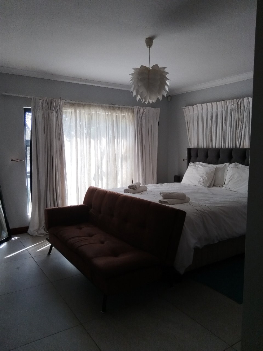 1 Bedroom Property for Sale in Fourways Gauteng