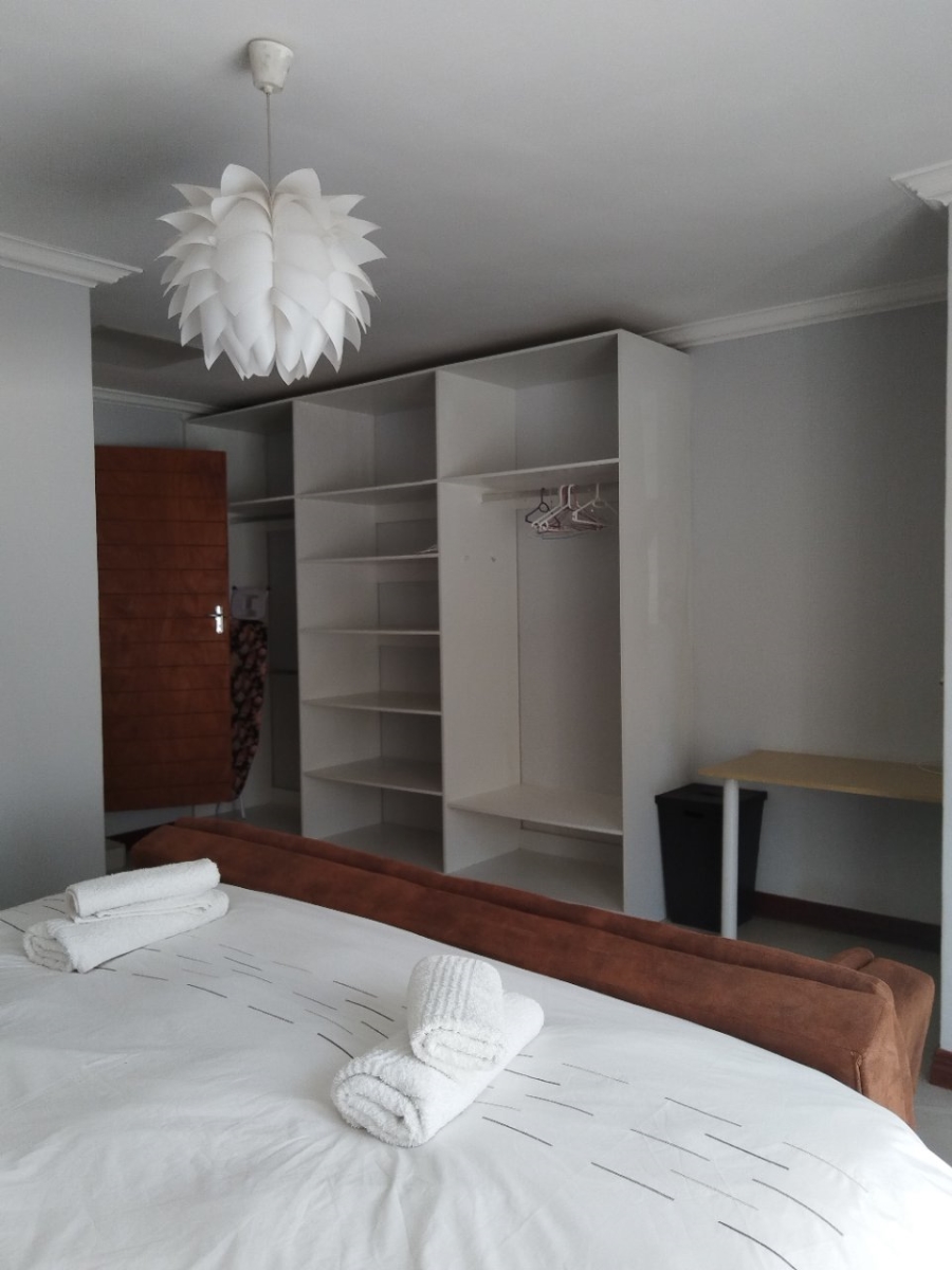 1 Bedroom Property for Sale in Fourways Gauteng