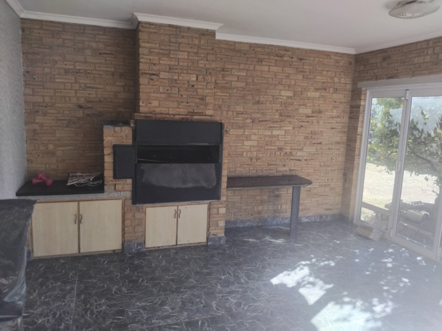 3 Bedroom Property for Sale in Primrose East Gauteng