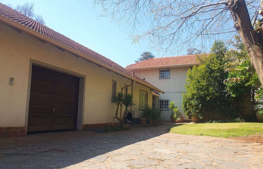 5 Bedroom Property for Sale in Eldoraigne Gauteng
