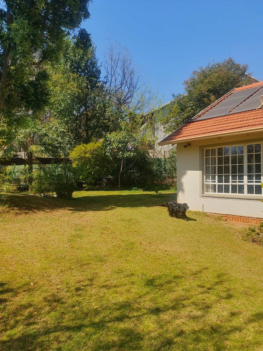 5 Bedroom Property for Sale in Eldoraigne Gauteng