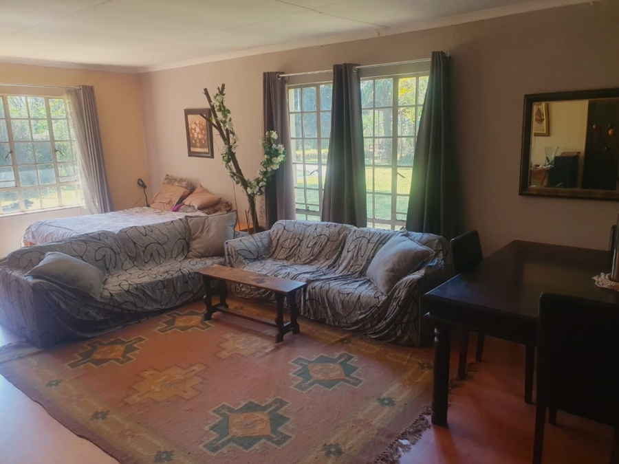 5 Bedroom Property for Sale in Eldoraigne Gauteng